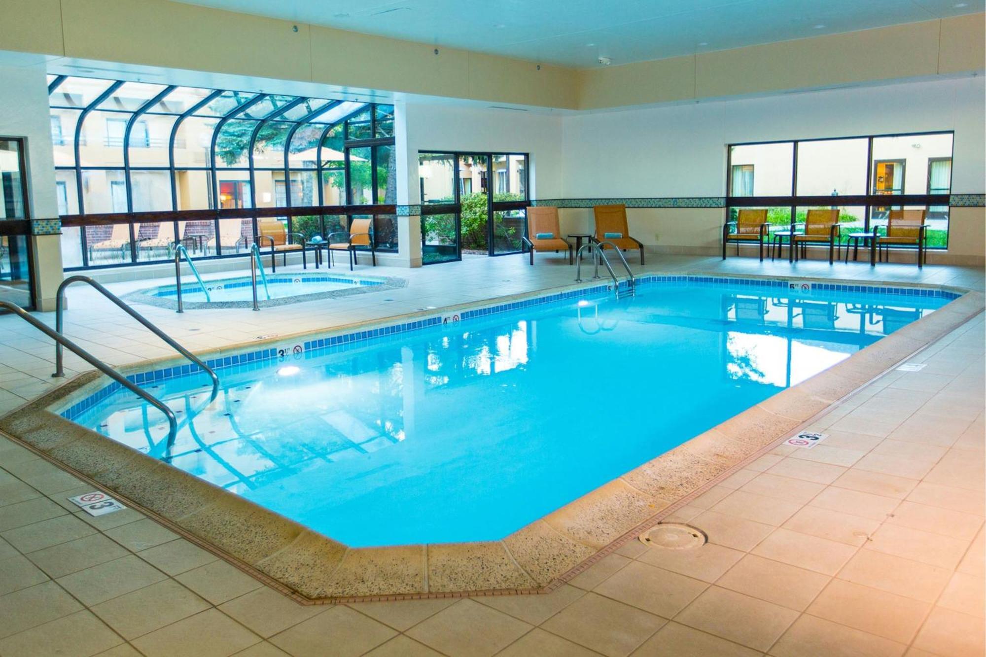 Courtyard Chicago O'Hare Otel Des Plaines Dış mekan fotoğraf